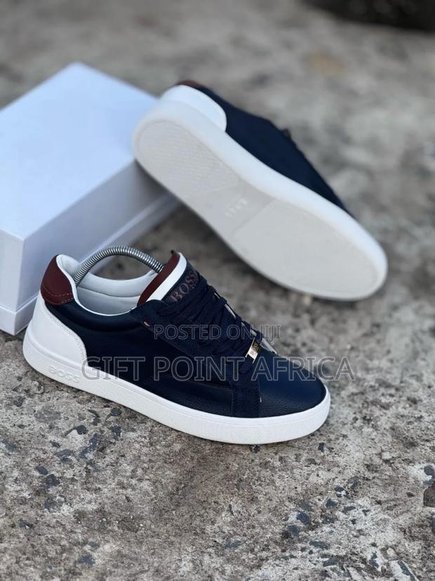 *Men* Black (Hugo Boss) Leather Laced Casuals* - thumbnail 2