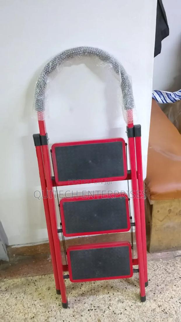 Foldable 3 Step Ladder/ 3 Step Ladder