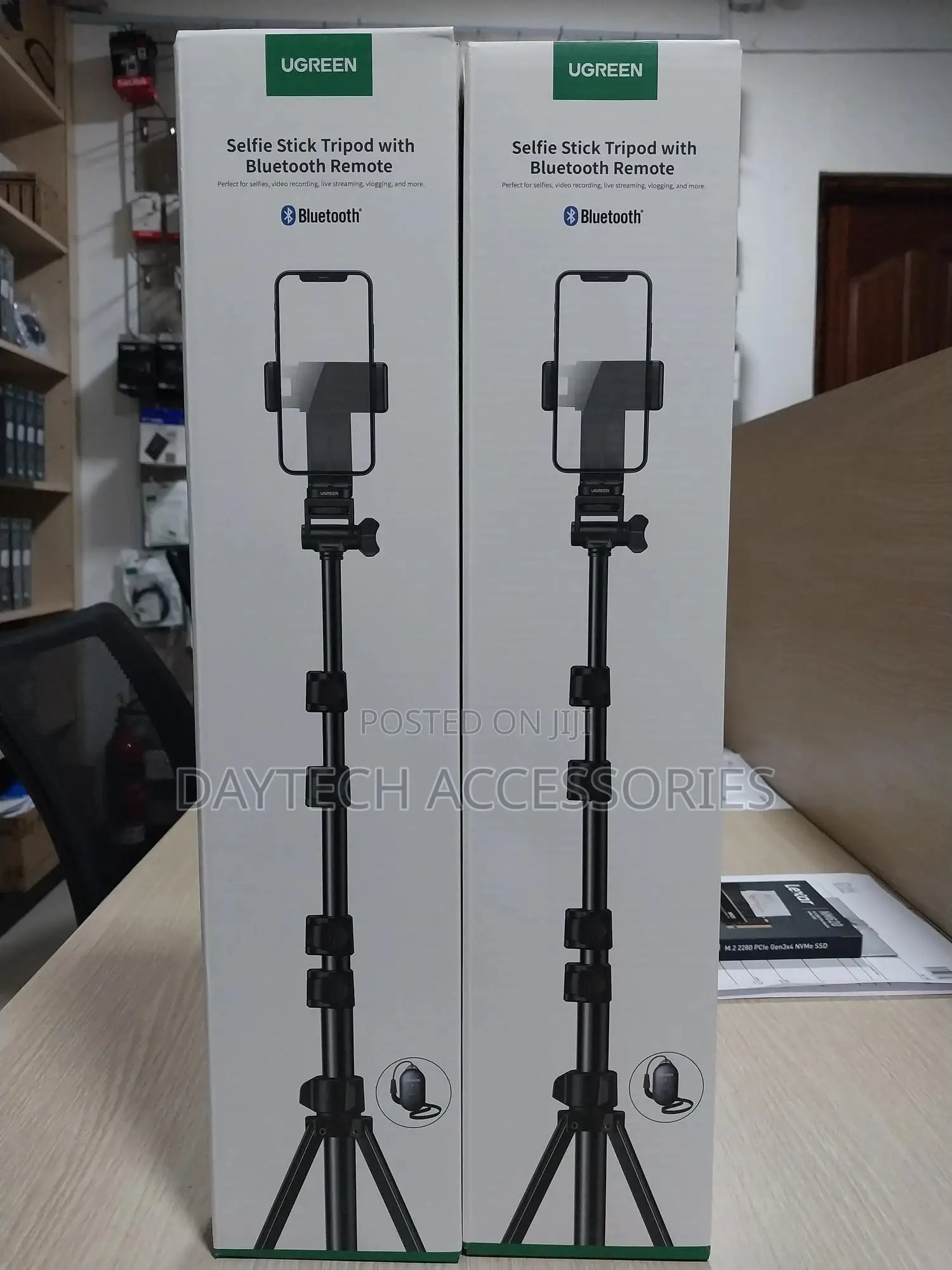 Ugreen Selfiestick Tripod With Bluetooth Remote Control 1.8m