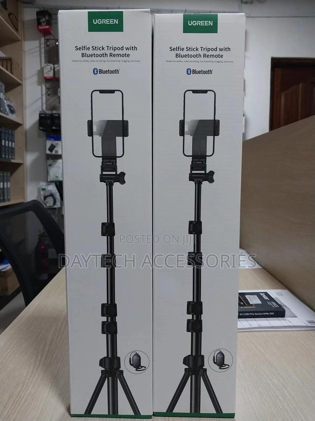 Ugreen Selfiestick Tripod With Bluetooth Remote Control 1.8m - thumbnail 2