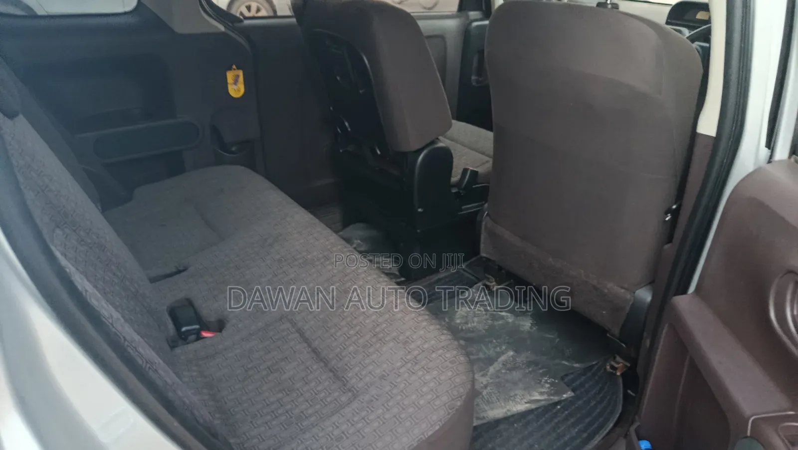 Toyota Spade 2015 Silver