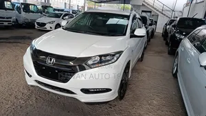 Honda Vezel 2018 White