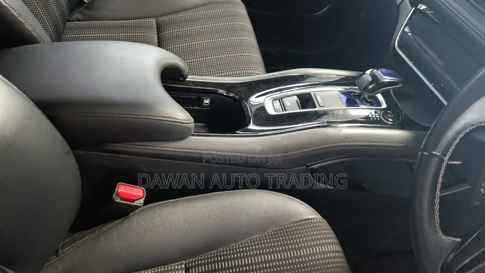 Honda Vezel 2018 White