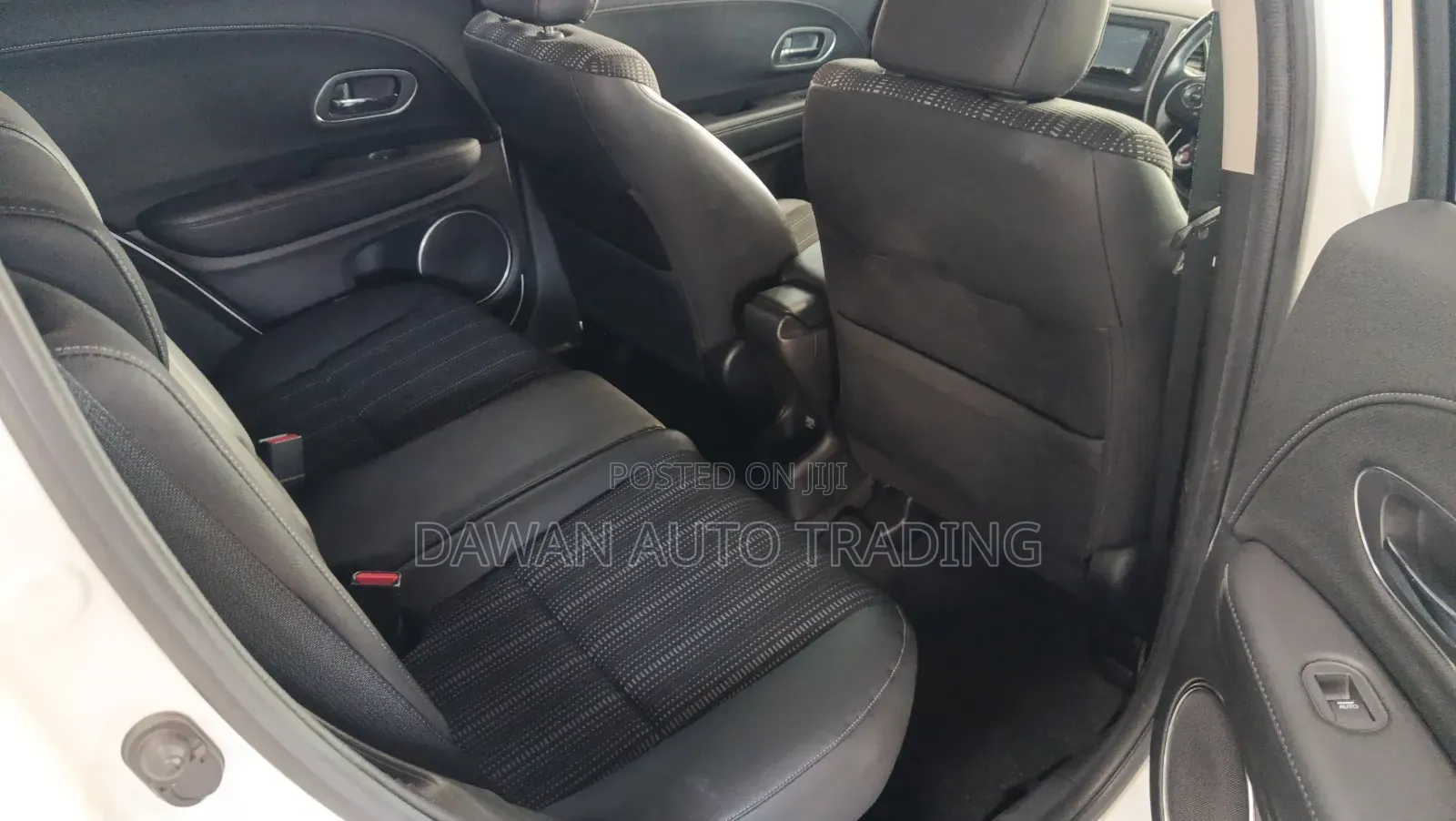 Honda Vezel 2018 White