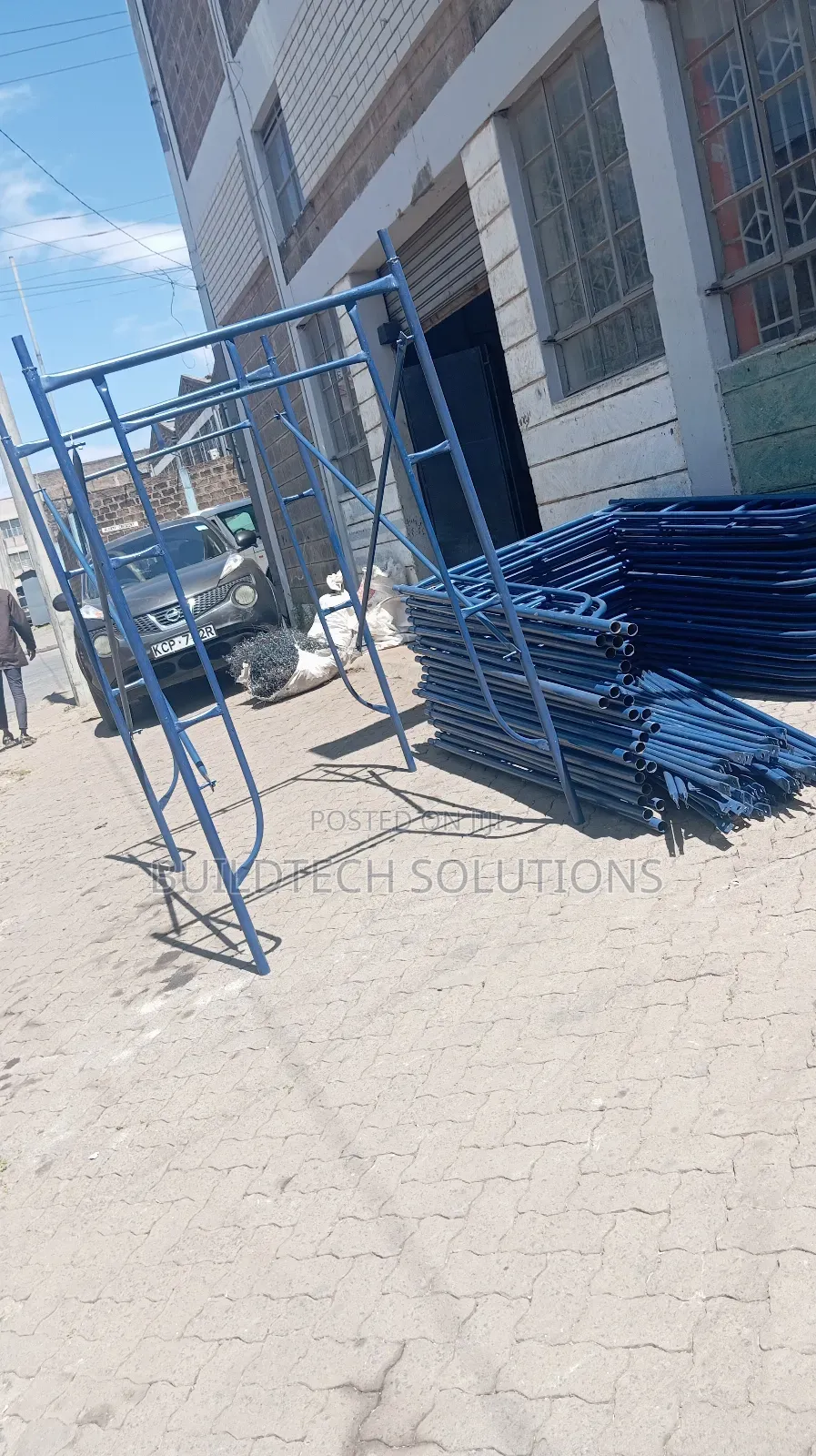 2mtrs Height by 1.5 Length by 1.2 Width Scaffolding Ladder