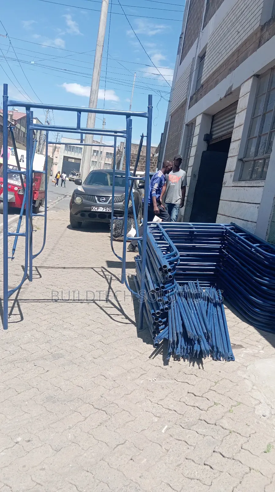 2mtrs Height by 1.5 Length by 1.2 Width Scaffolding Ladder