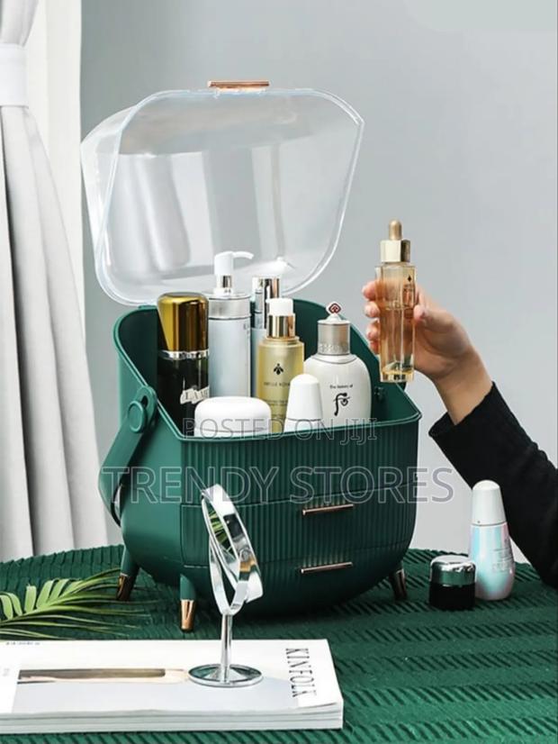 Cosmetic Storage Box - main view