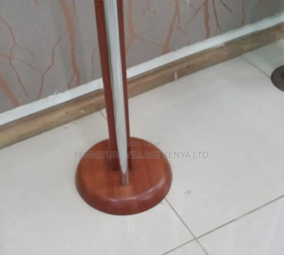 Hangers: Executive Luxury Solid Coat Hanger in Wood