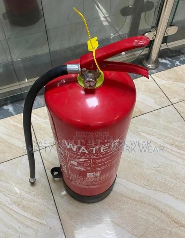 Standard Water Fire Extinguisher - main view