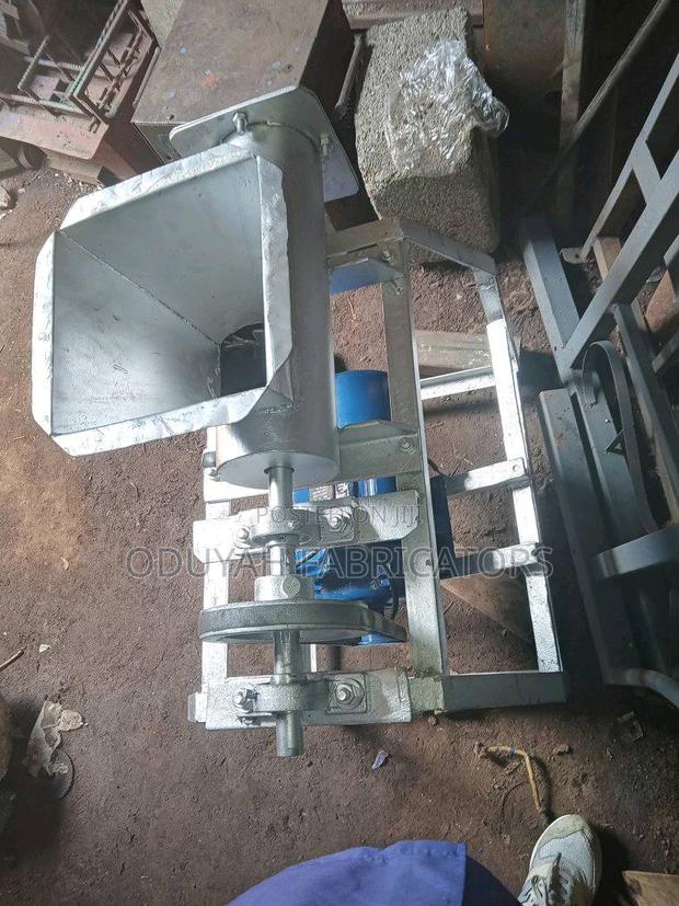 Complete Peanut Butter Machine - thumbnail 2