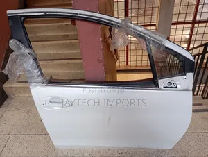 Vitz 2015 Door Rhs
