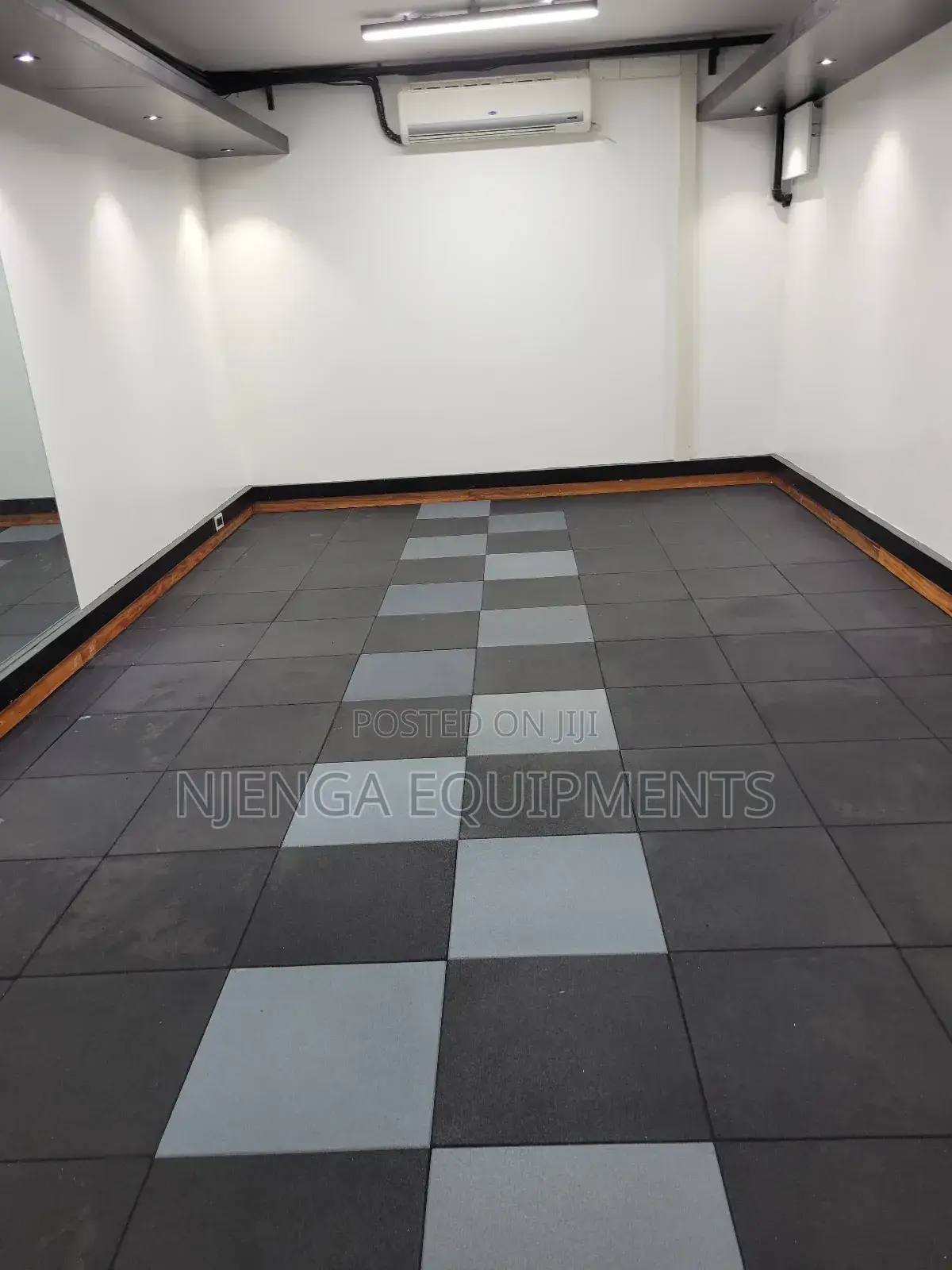 Shock-Arborbing Rubber Gym Flooring Mats