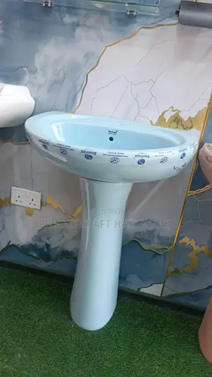 Pedestal Sink (Statiqa)