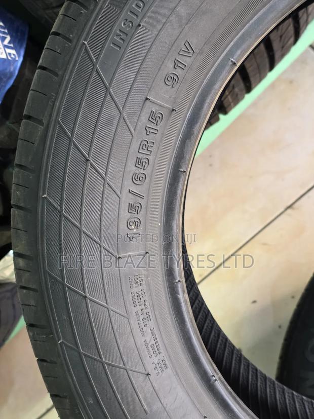 195/65r15 Sportrak - thumbnail 4
