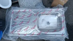 Kitchen Sink Single Bowl With a Table