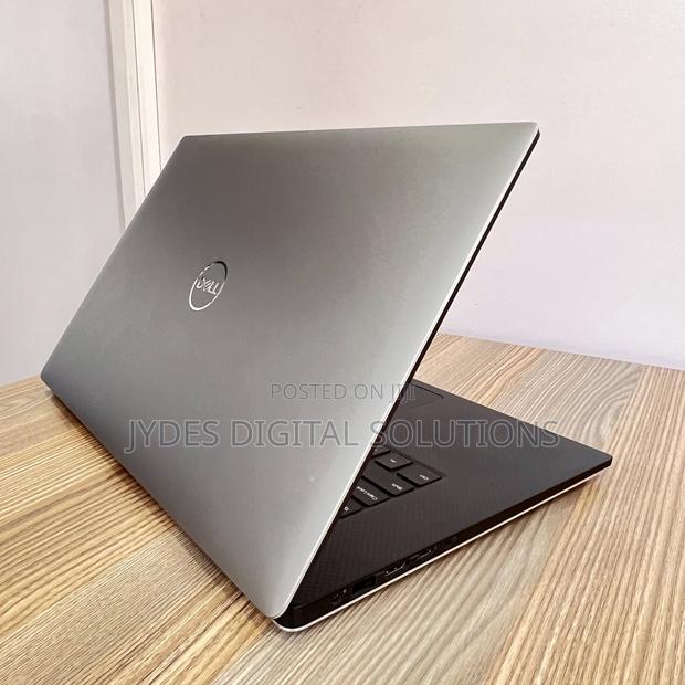 Laptop Dell Precision 5540 16GB Intel Core I7 SSD 512GB - thumbnail 2