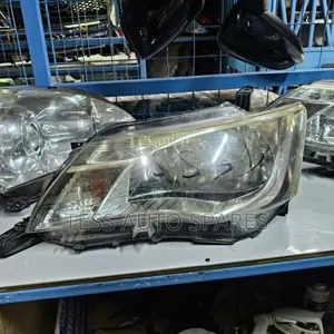 Fielder 161 Non Xenon Headlight