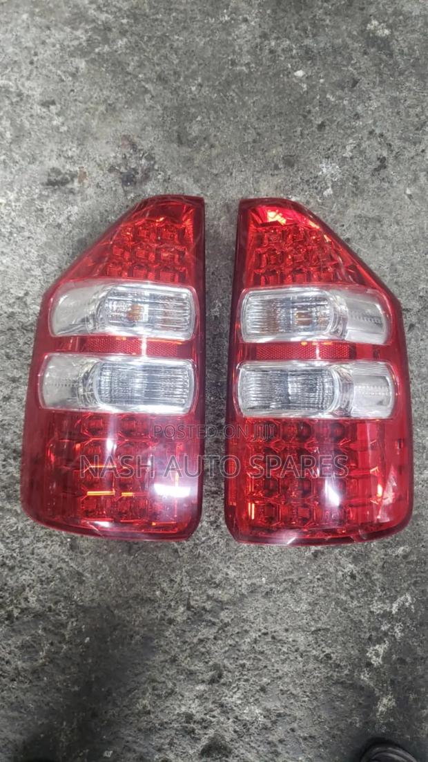 Toyota Noah 2012 Tailiights
