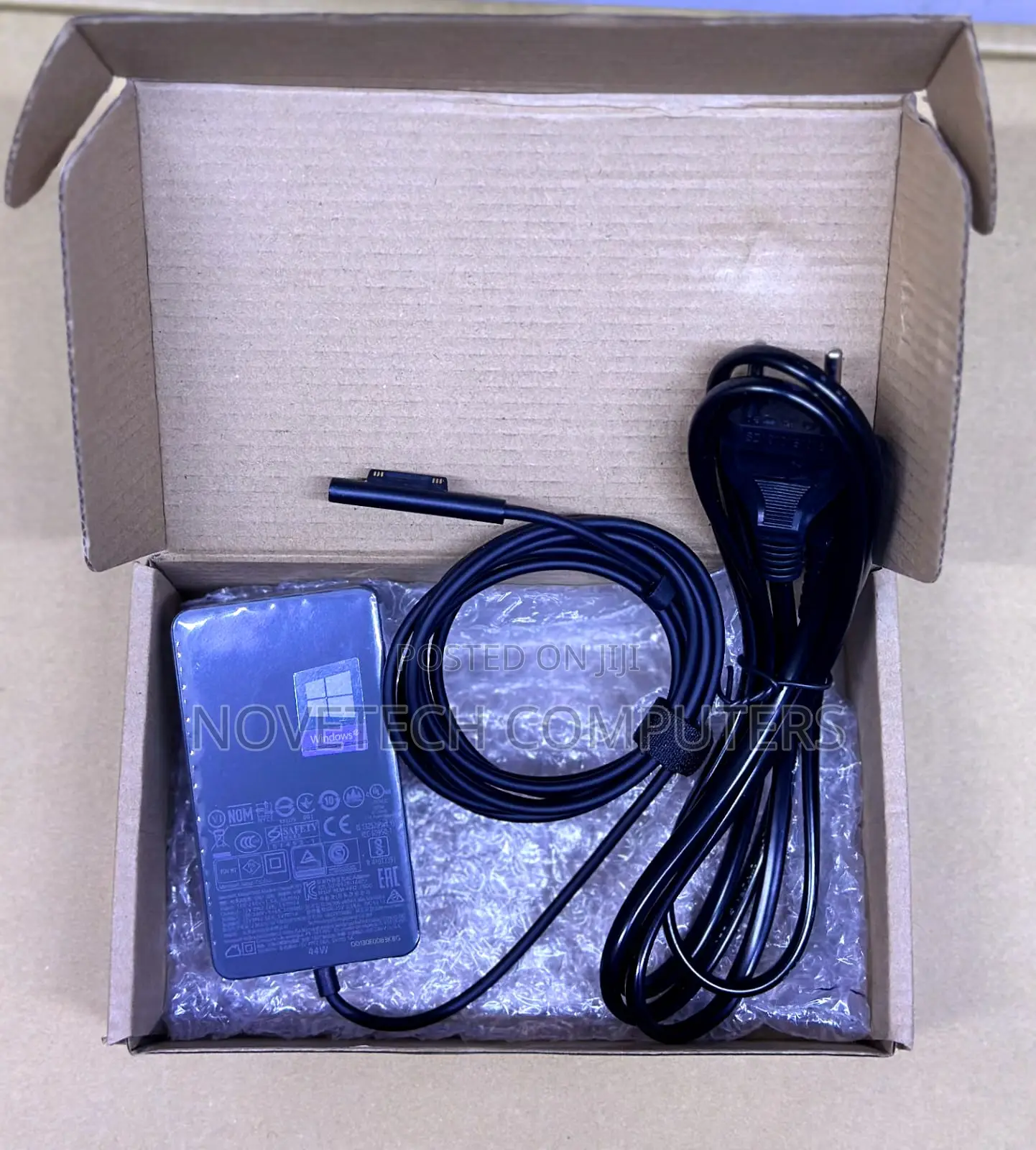 Surface Charger 44w 15v 2.58a Power Supply Ac Adapter