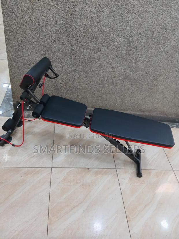Compact Gym Bench – Multifunction Fitness Station