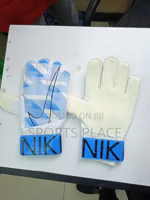 Nike Latest Goalkeeper Gloves - Football Gloves