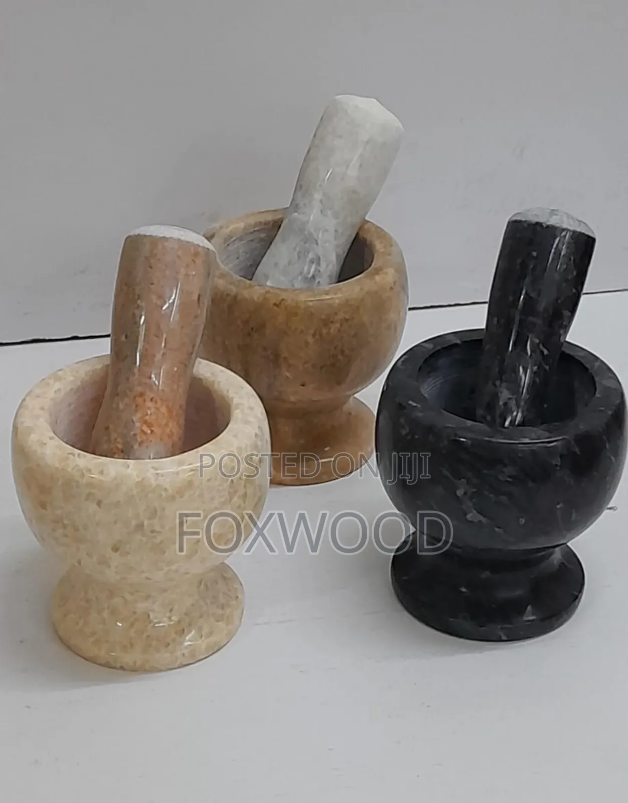 Manual Stone Grinder//Crushing Mortal and Pestle.