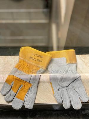 Short Cuff Leather Gloves Industrial Settings. - thumbnail 2