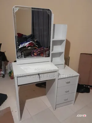 Morden Dressing Table