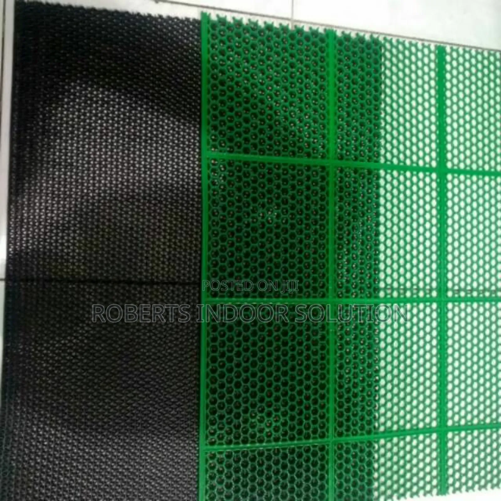 – Green PVC Runner Posts