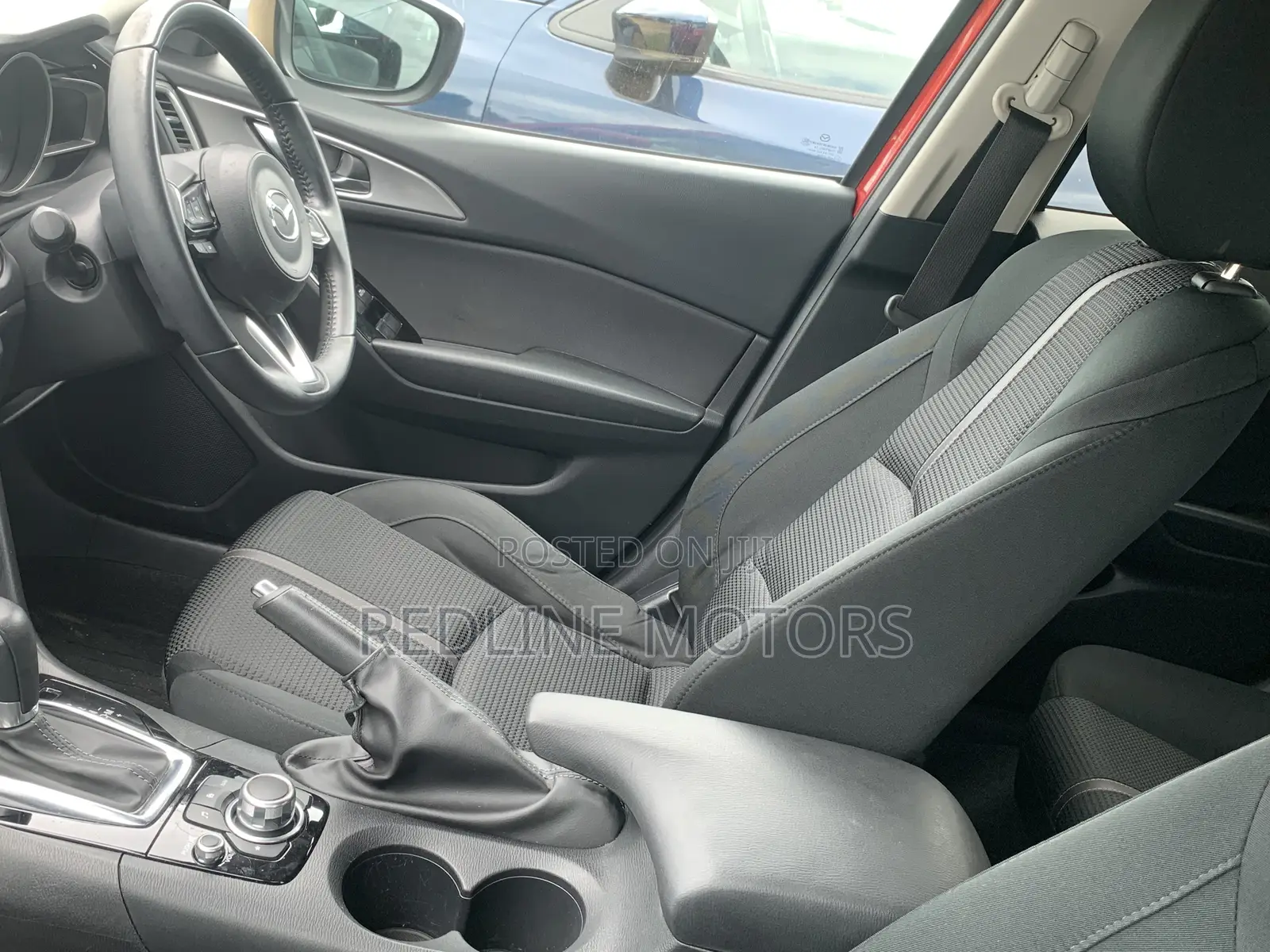 Mazda Axela 2018 Red