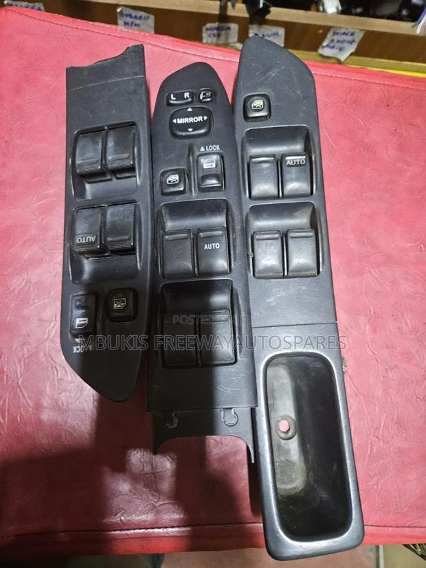 Main Switch Subaru Forester - thumbnail 3