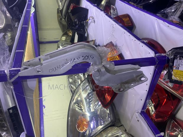 Mitsubishi Outlander 2014-2017 Bonnet Hinges