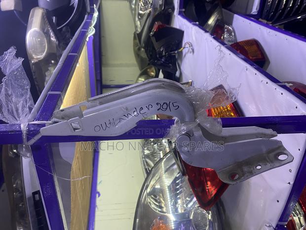 Mitsubishi Outlander 2014-2017 Bonnet Hinges - thumbnail 2