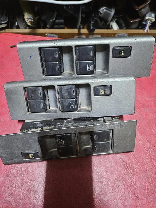 Main Switch Nissan Navara - thumbnail 2