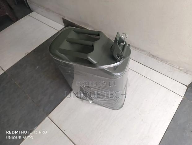 Steel Jerrycan 20l – Fuel Safe And Leak-proof