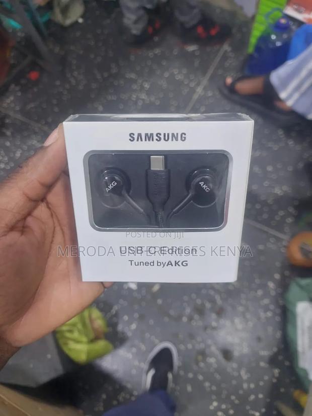 Usb C Earphones Samsung Earphones - main view