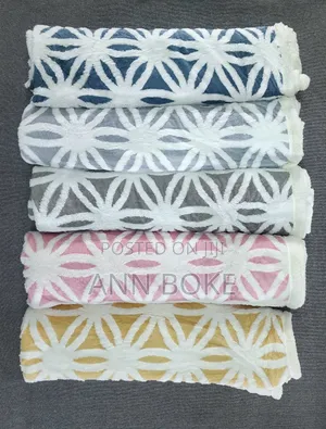 New Arrival
*Cosy New Fleece Woollen.*
Size: 6×7
