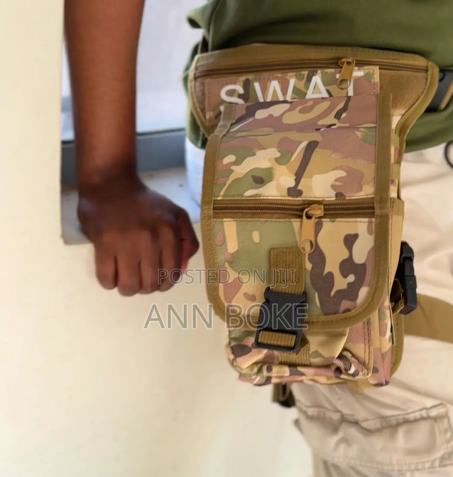 Actual Photo Tactical Thigh Bag Material: Oxford
