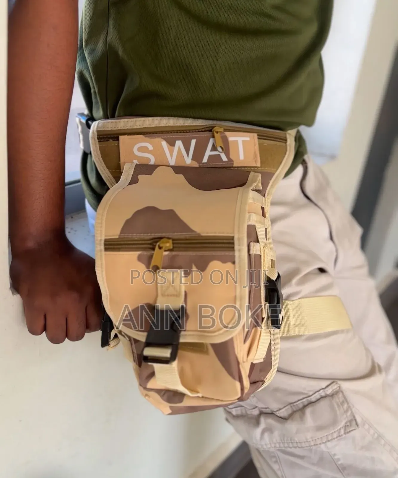 Actual Photo Tactical Thigh Bag Material: Oxford
