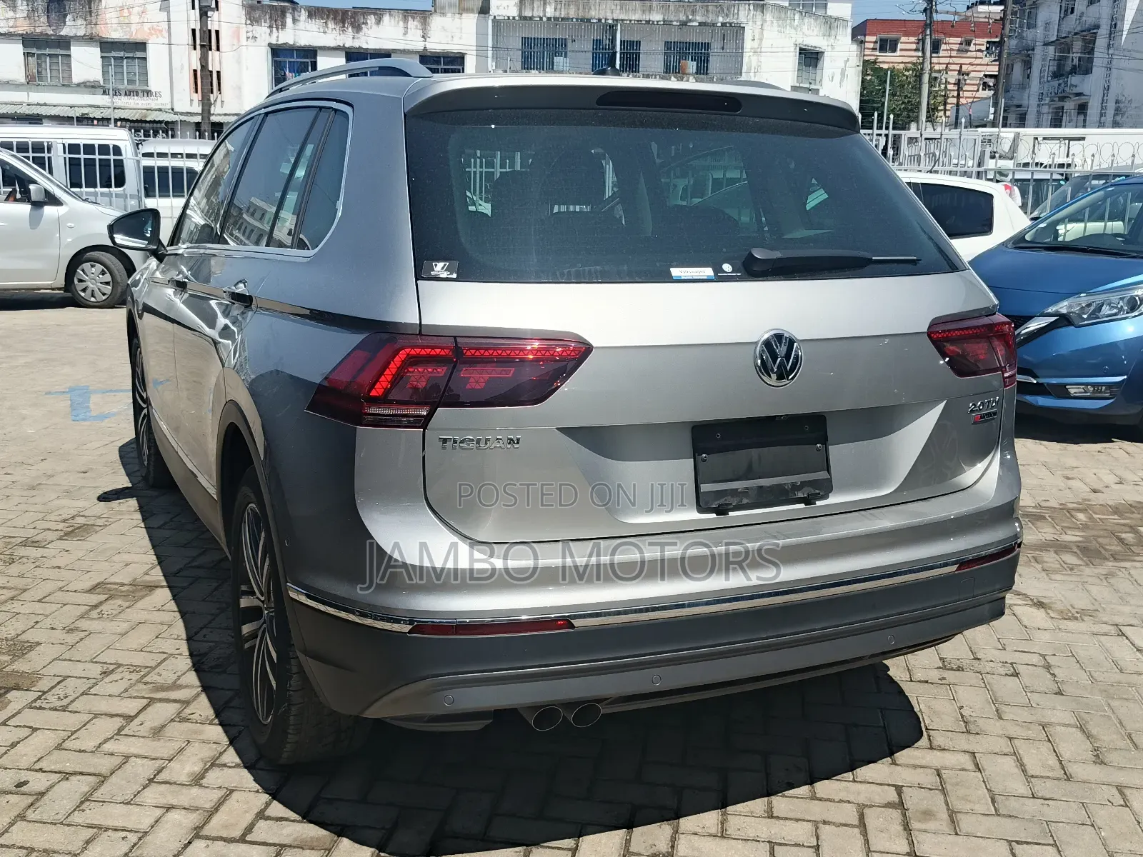 Volkswagen Tiguan 2.0T SEL R-Line AWD 4MOTION 2019 Gray