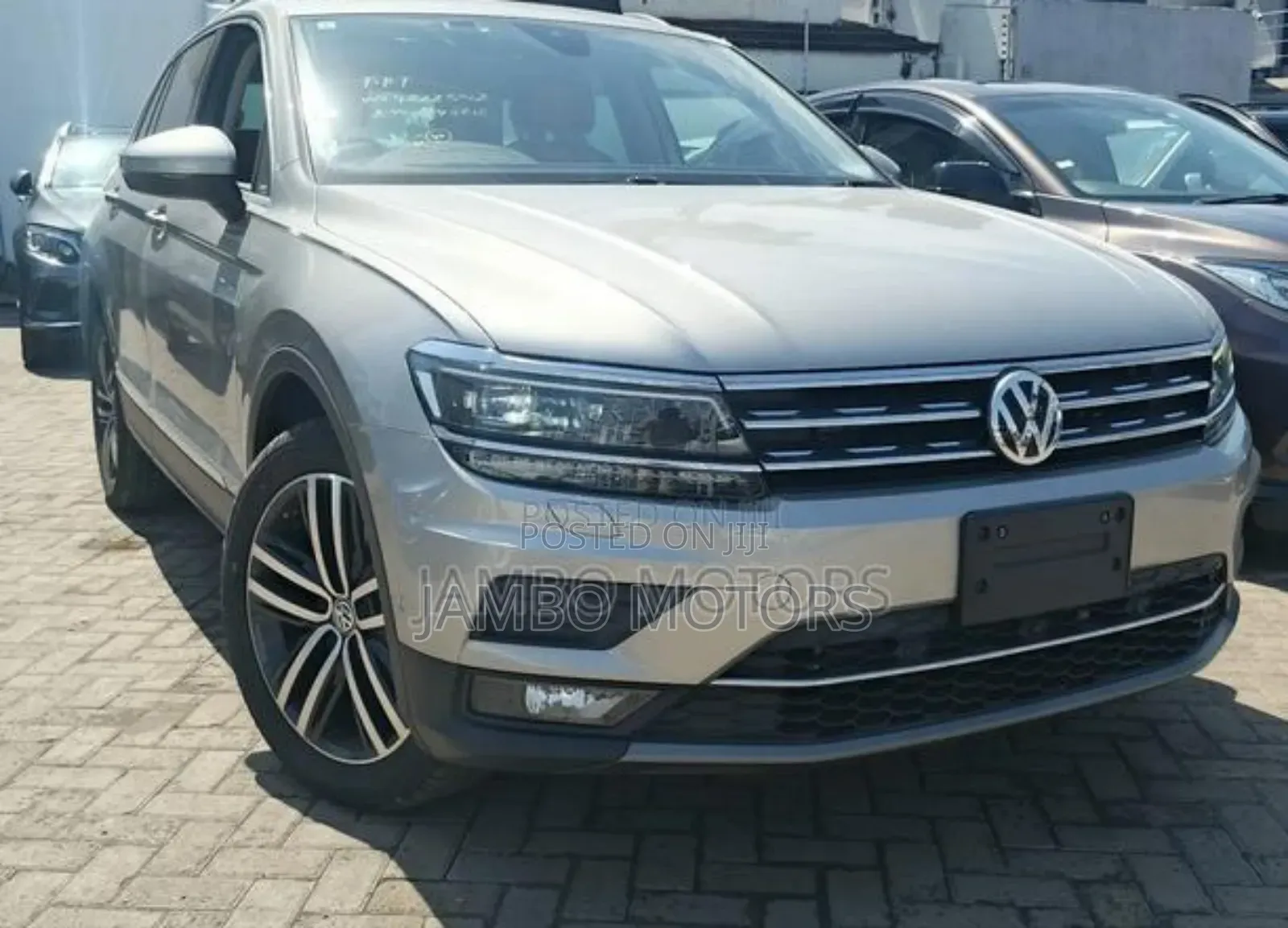 Volkswagen Tiguan 2.0T SEL R-Line AWD 4MOTION 2019 Gray