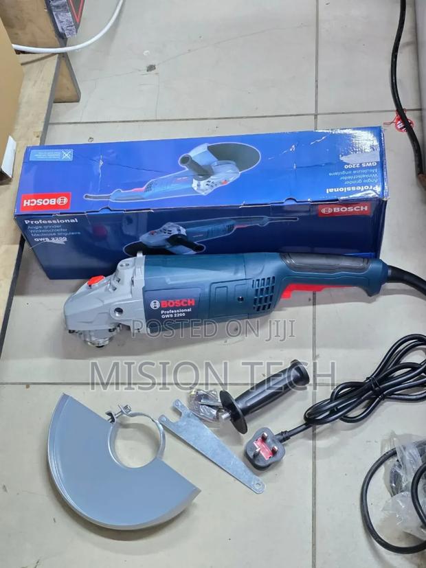 Bosch 9" Grinder
2200w
*