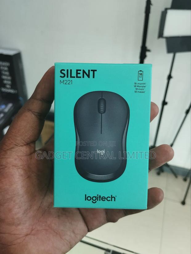 Logitech Silent M221 Mouse - main view