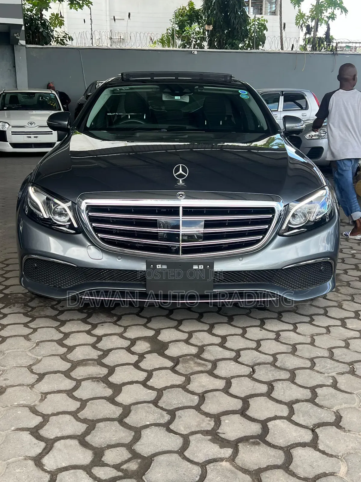 Mercedes-Benz E400 2018 Gray