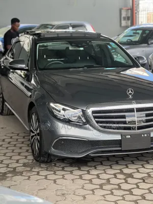 Mercedes-Benz E400 2018 Gray