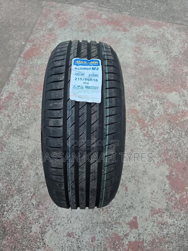 215/60r16 Maxtrek Tyre