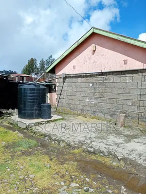 3bdrm House in Magumu for sale