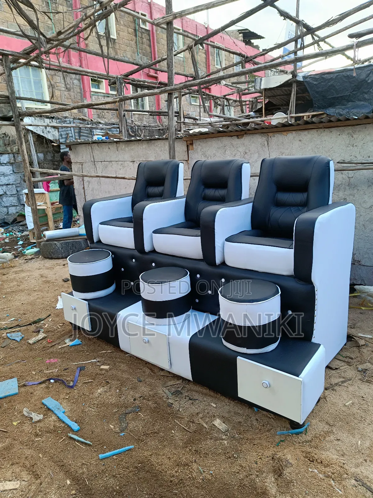 Black and White Separate Pedicure Seat 3 Seater 