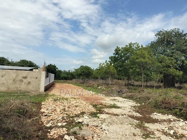 Half Acre Prime Land on Sale in Diani!! - thumbnail 4