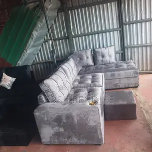 6 Seater Modern Seat